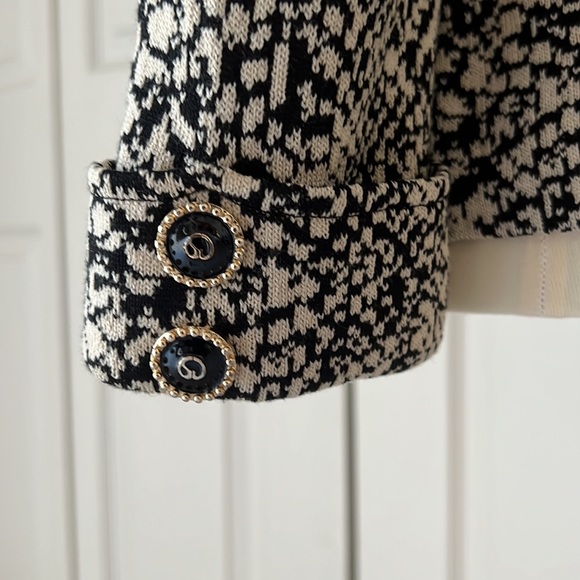 St. John Collection Blazer - Picture 3 of 11